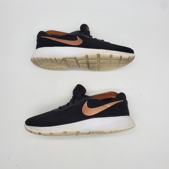 Nike Women’s Running Shoes Size 7 - Picture 7 of 13